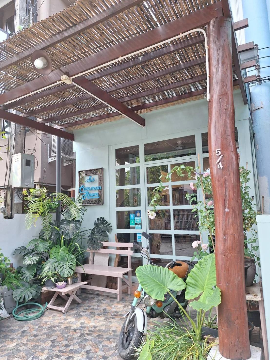 The Commonroom Cnx Chiang Mai Zewnętrze zdjęcie